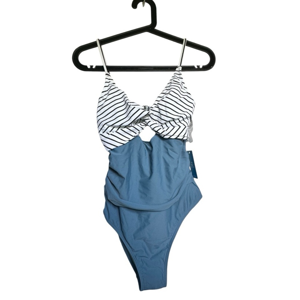 NWT!✨CUPSHE One Piece Twist Front Cutout Adjustable Straps Ruched Swimsuit